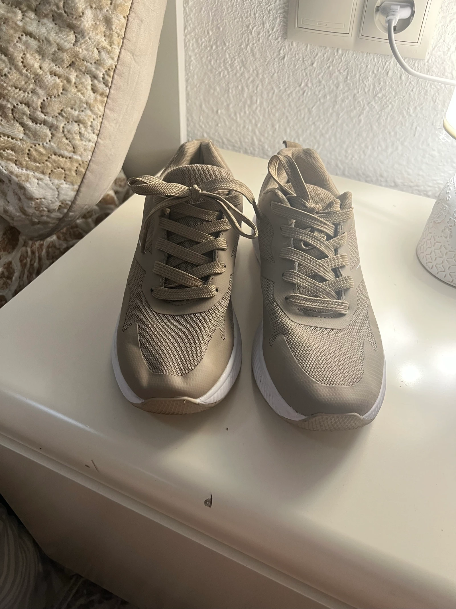 Zapatillas mujer beige 